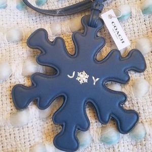 New with tags coach Joy snowflake charm